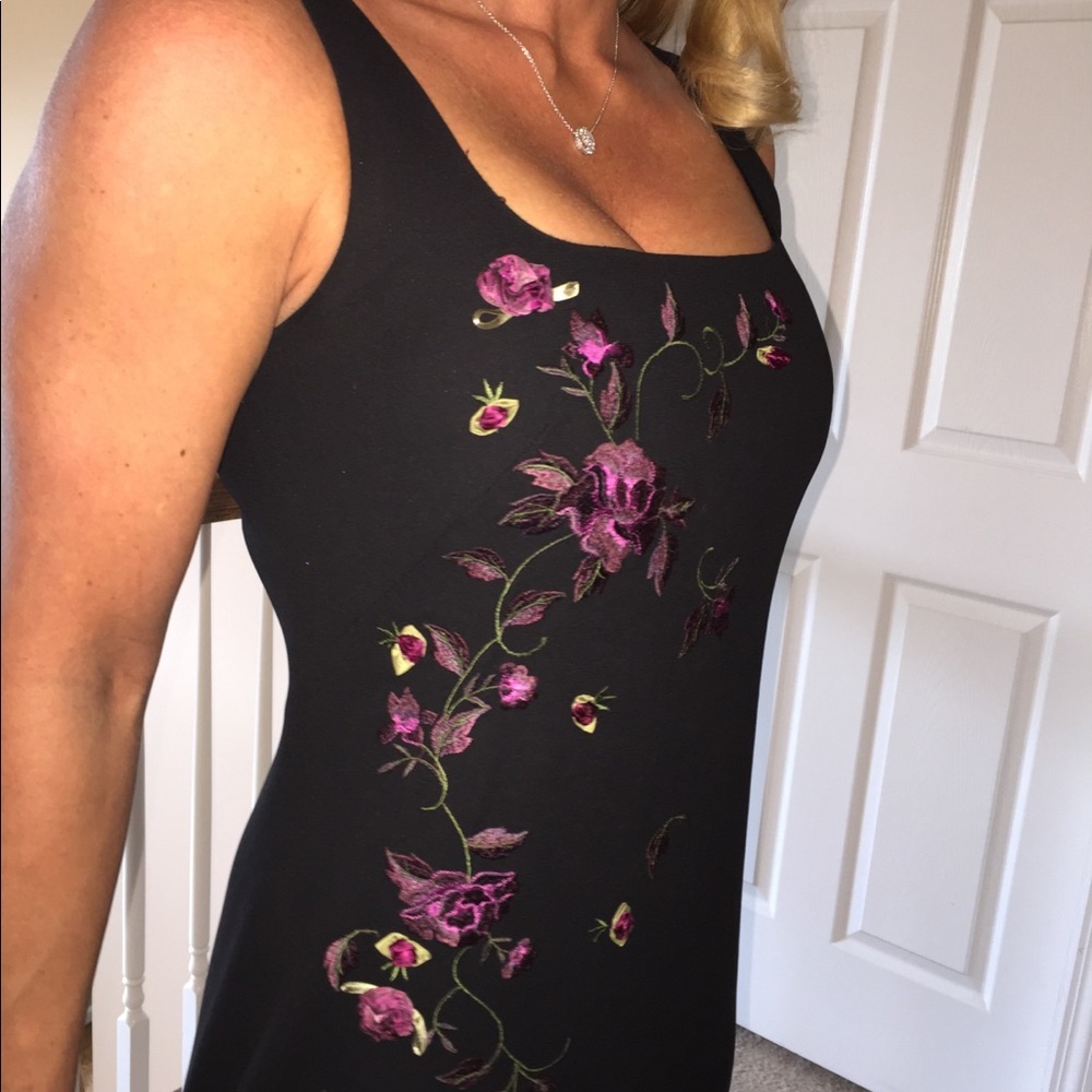 🆕 Laundry by Shelli Segal black dress w floral